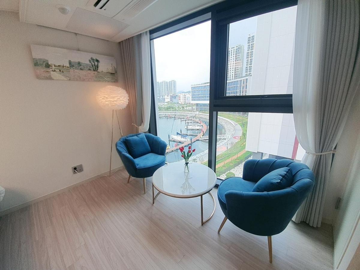 Aparthotel Lotte Castle Marina Yeosu Exterior foto